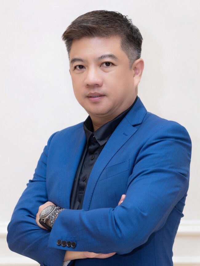 Hinh anh cua ong Jordan Koh