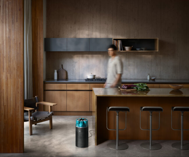 SP01 BLKNKTRTL 033 RGB InUse Kitchen Man AUTO A1 MIX